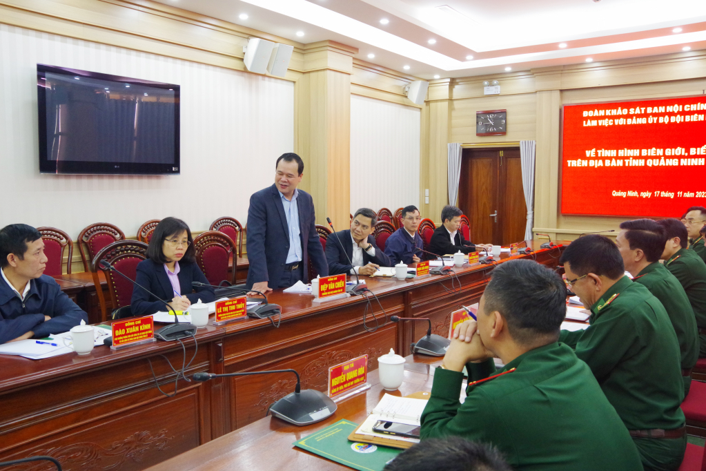 Đồng chí Điệp Văn Chiến, Trưởng ban Nội chính tỉnh ủy phát biểu tại buổi làm việc