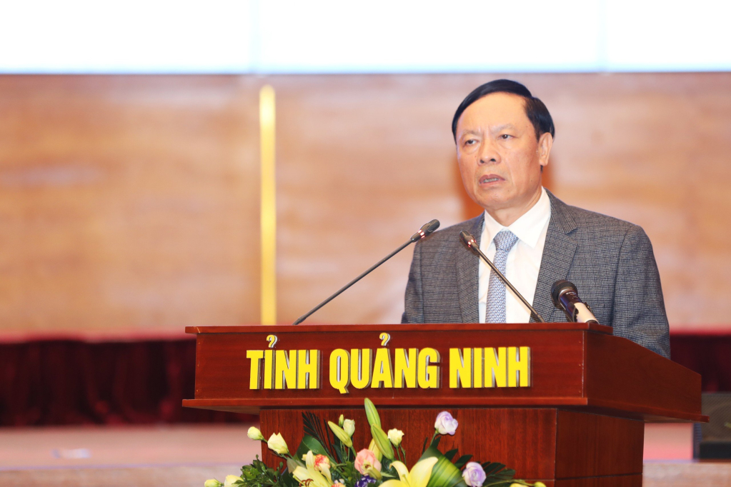 PGS,TS. Phạm Văn Linh, Phó Chủ tịch Hội đồng Lý luận Trung ương kết luận và bế mạc hội thảo.