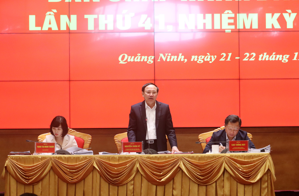 Ban Chấp hành Đảng bộ tỉnh cho ý kiến các nội dung tại hội nghị.