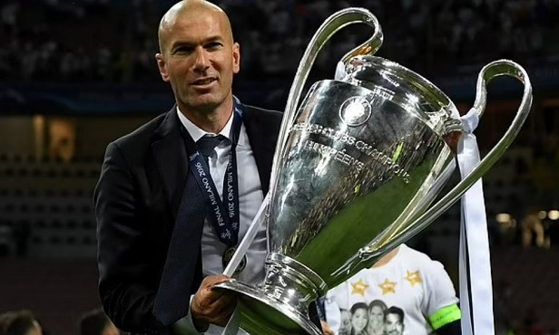 Zidane nói rõ khả năng đến Manchester huấn luyện