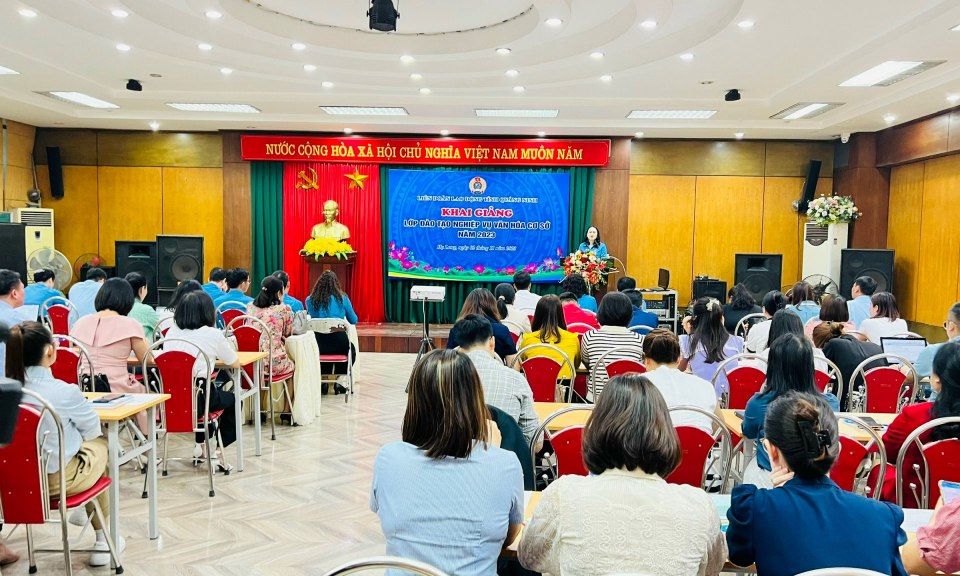 Khai giảng lớp đào tạo nghiệp vụ văn hóa cơ sở