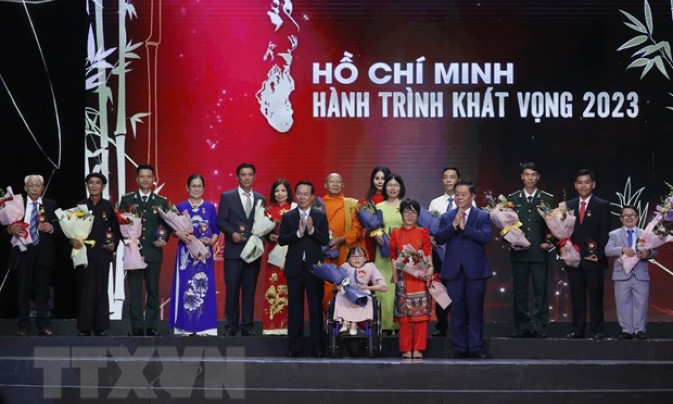 Hồ Chí Minh - Hành trình khát vọng 2023: Tôn vinh điển hình tiêu biểu