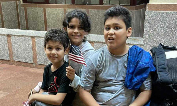 Người mẹ Mỹ kể hành trình đưa hai con chạy loạn khỏi Gaza
