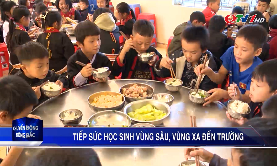 Tiếp sức học sinh vùng sâu, vùng xa đến trường