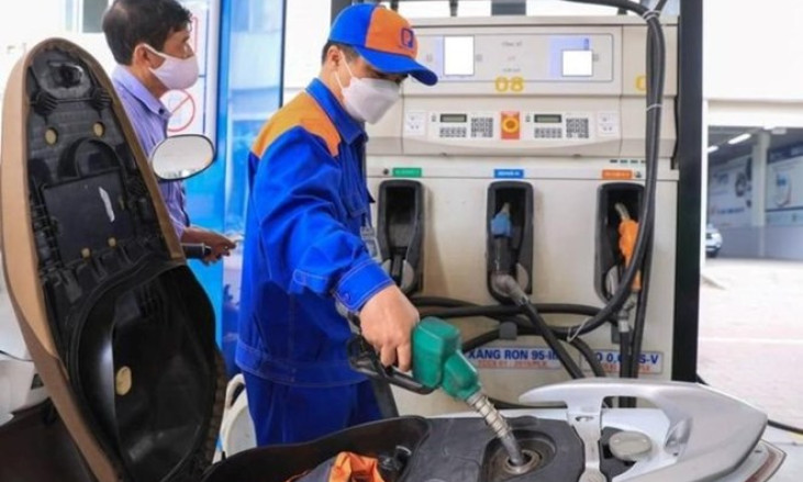 Cho phép phong tỏa tài khoản doanh nghiệp, ngăn trục lợi Quỹ bình ổn xăng dầu
