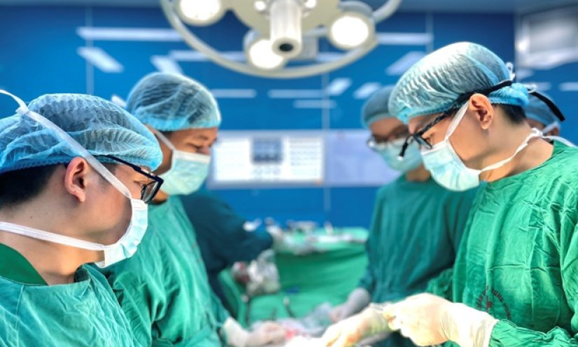 Tăng lương sẽ giảm tình trạng nhân viên y tế cộc cằn, nói khó nghe