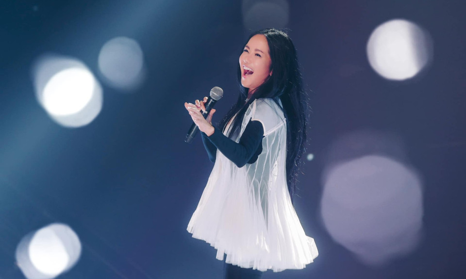 'Chị đẹp đạp gió rẽ sóng' đang ưu ái diva Hồng Nhung, Mỹ Linh, Lệ Quyên