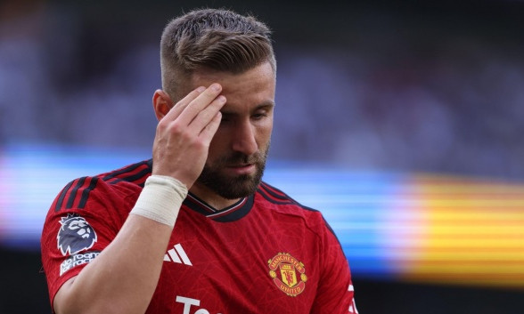 Cú hích Luke Shaw đến với Man Utd