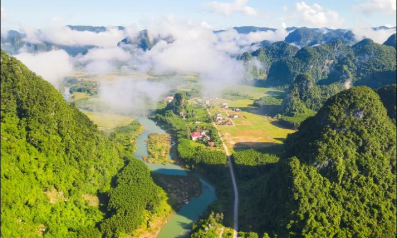 Tân Hóa, làng du lịch tốt nhất thế giới