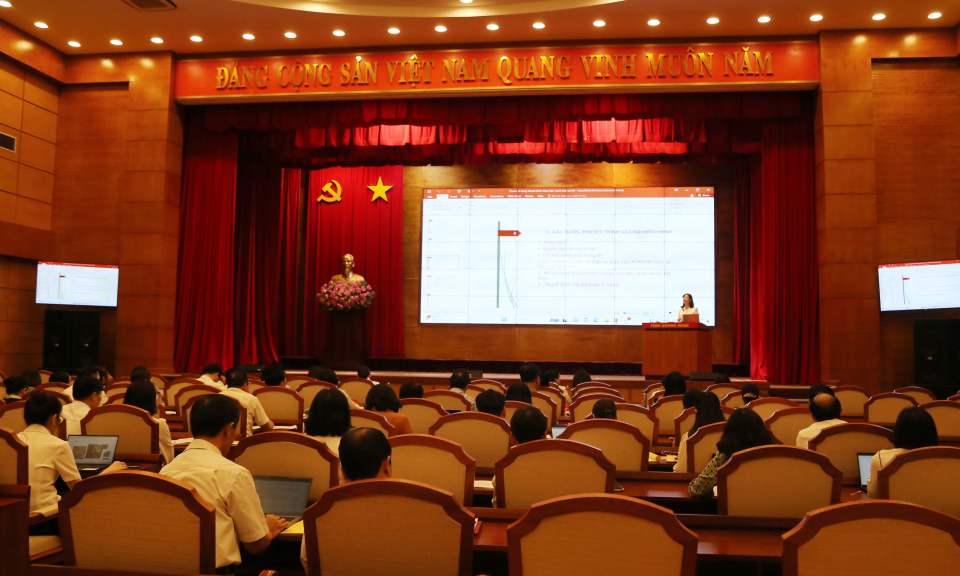 Hội nghị bồi dưỡng kỹ năng hoạt động cho các đại biểu HĐND tỉnh