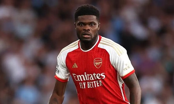 Cú sốc ập đến Arsenal! Công thần nghỉ đến hết năm