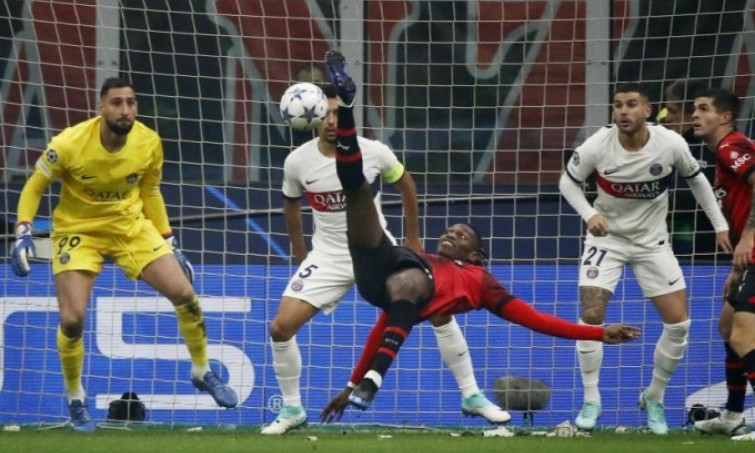 Giroud giúp Milan trả hận PSG