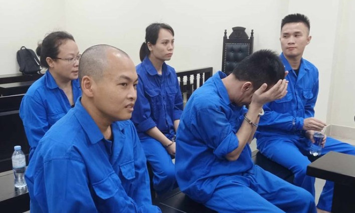 Thuê ô tô rồi chiếm đoạt, nhiều bị cáo lĩnh án nặng