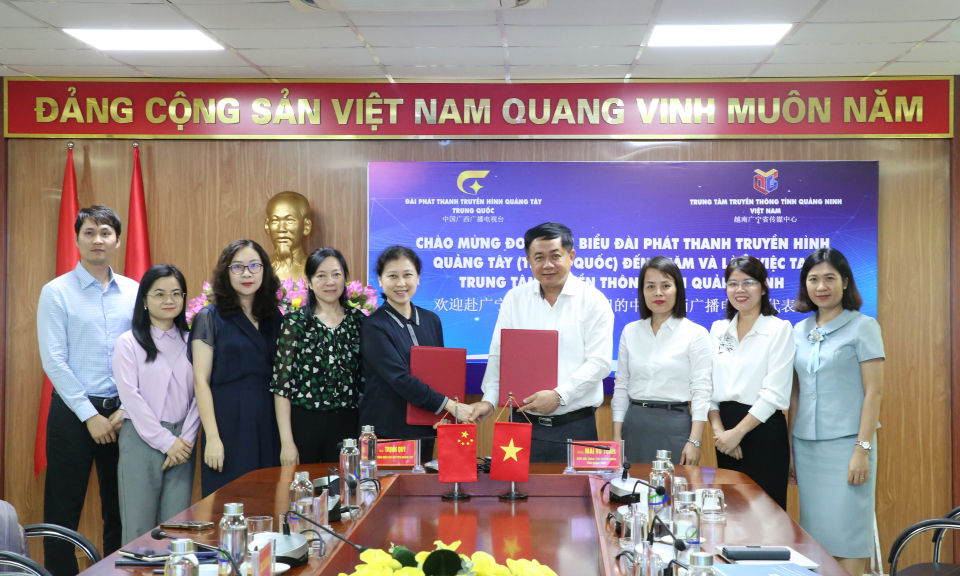 Trung tâm Truyền thông tỉnh làm việc với Đài PT-TH Quảng Tây (Trung Quốc)