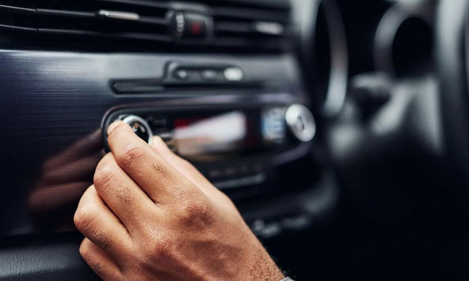 Để giữ radio AM thành trang bị bắt buộc, các hãng xe sẽ phải bỏ ra số tiền lớn khó tin