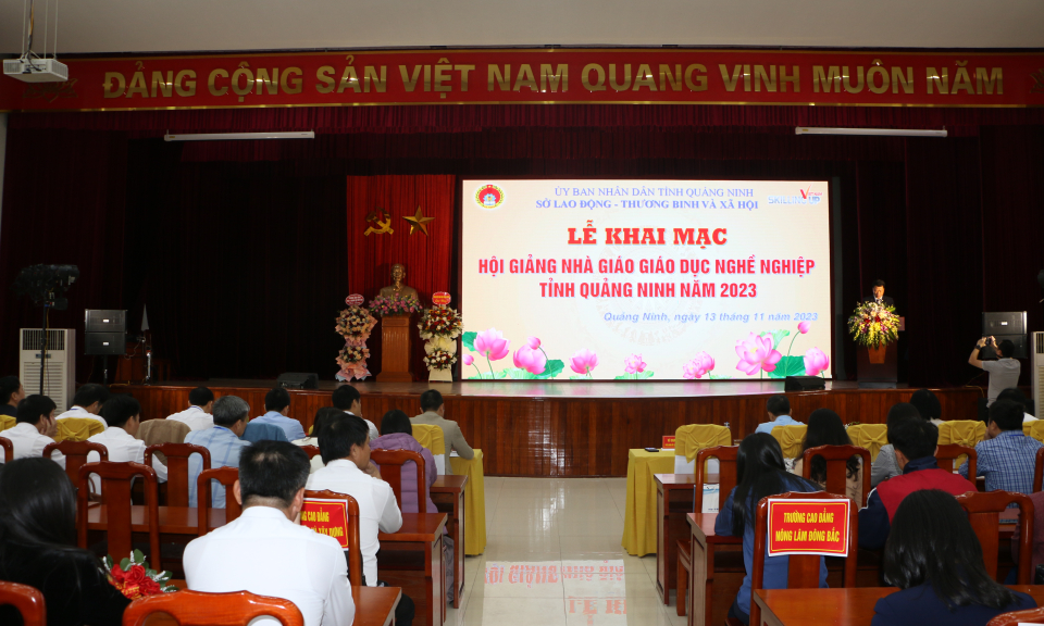 Khai mạc Hội giảng nhà giáo giáo dục nghề nghiệp năm 2023