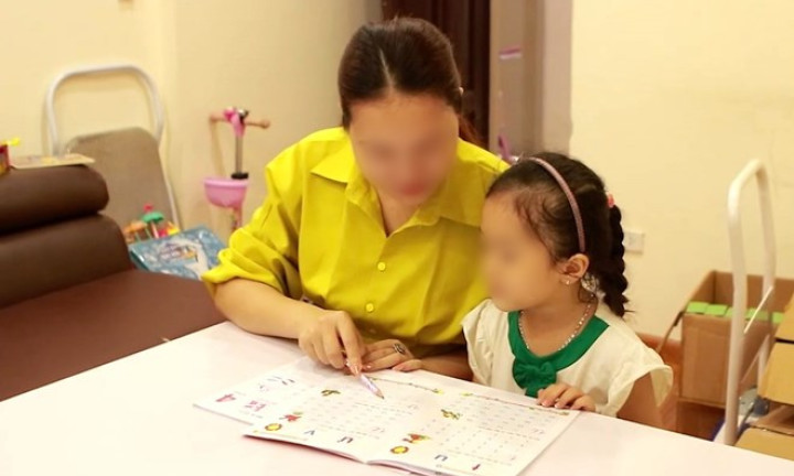 Giới trẻ ngại sinh con vì áp lực kinh tế