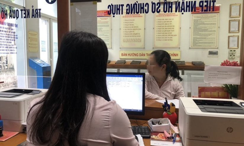 Tiền thưởng kèm theo giấy khen có phải đóng thuế thu nhập cá nhân?