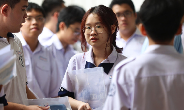 Bộ Giáo dục kiến nghị thi tốt nghiệp 2025 với hai môn bắt buộc