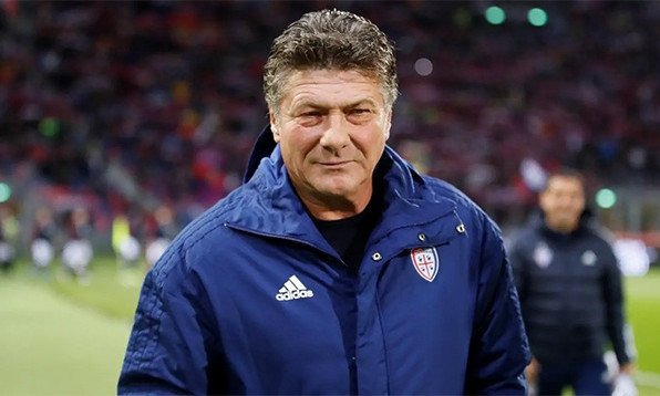 Napoli sa thải Garcia, tái hợp với Mazzarri