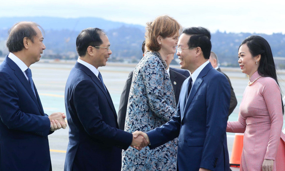 Chủ tịch nước Võ Văn Thưởng đến San Francisco, bắt đầu chương trình tham dự Tuần lễ Cấp cao APEC 2023