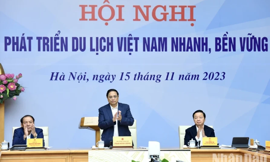 Phát triển du lịch Việt Nam nhanh và bền vững