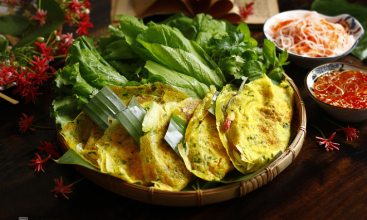 How to prepare Mekong Delta-style crispy banh xeo