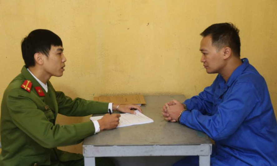 Giả làm thầy bói giải vong lừa đảo chiếm đoạt tài sản