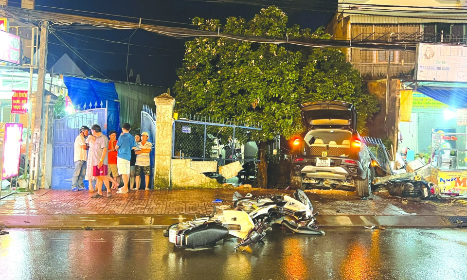 Nỗi đau người phụ nữ mất chồng và con gái vì tai nạn