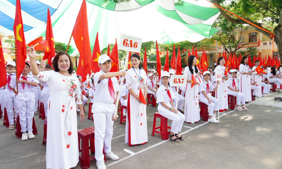 Vẻ vang sự nghiệp “trồng người”