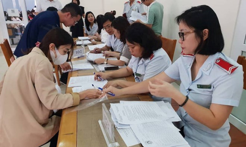 Người lao động có thể tự thanh toán tiền nợ BHXH của công ty đang nợ không?