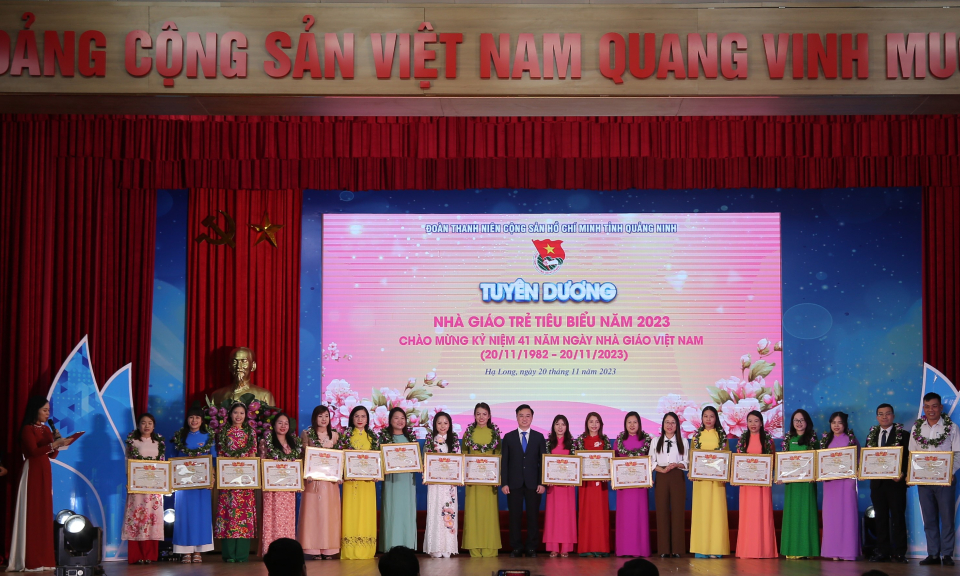 Tuyên dương Nhà giáo trẻ, sinh viên, học sinh tiêu biểu năm 2023