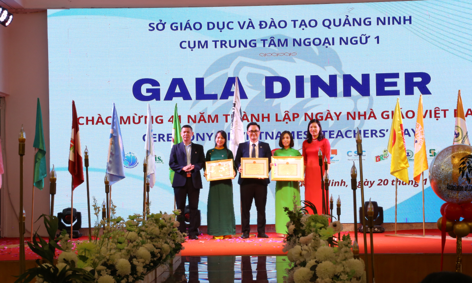 Tổ chức gala kỷ niệm ngày nhà giáo Việt Nam