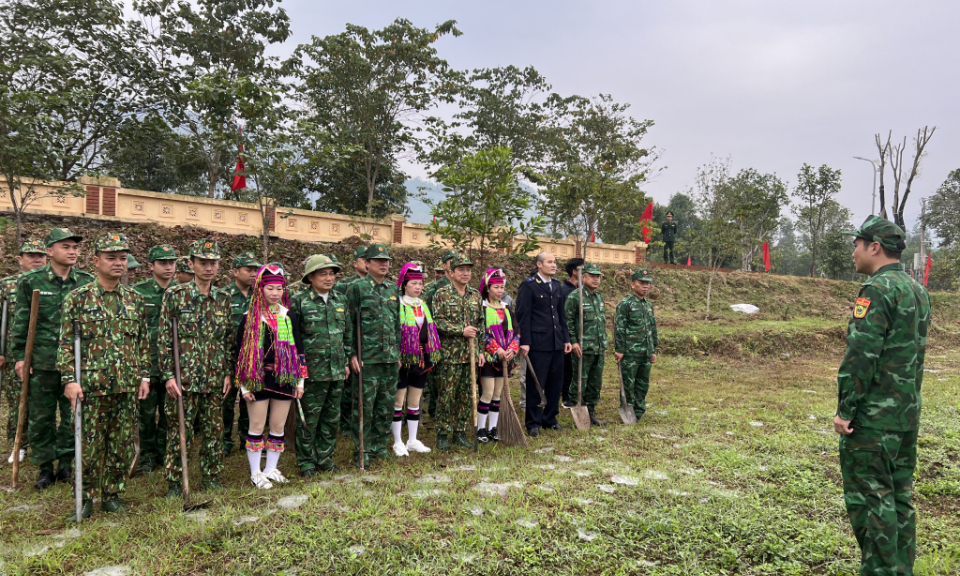 Xây dựng thế trận quốc phòng, an ninh vùng DTTS