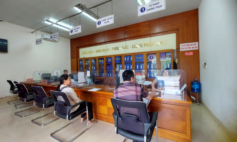 Xây dựng xã, phường, thị trấn đạt chuẩn tiếp cận pháp luật