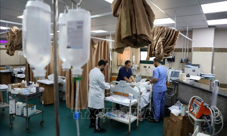 Sơ tán 200 bệnh nhân tại bệnh viện ở Gaza