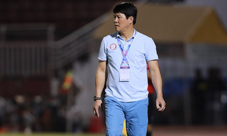 CLB TP.HCM bất ngờ chia tay HLV Vũ Tiến Thành