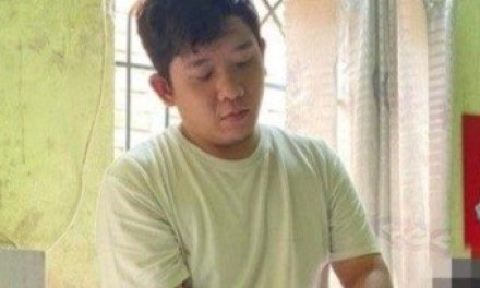 Khởi tố người đàn ông bạo hành con ruột tàn nhẫn