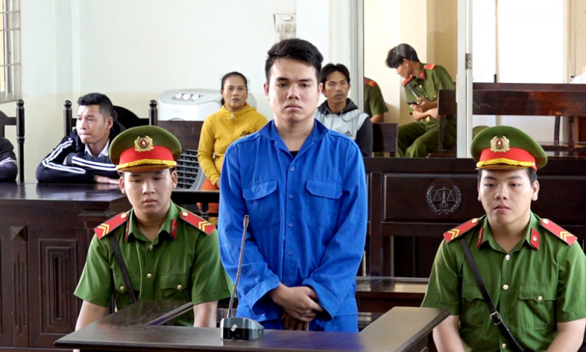 Cháu đâm cậu ruột tử vong vì câu nói "khó nghe"