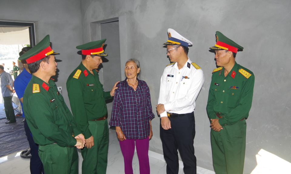 Ấm áp những ngôi nhà nghĩa tình đồng đội