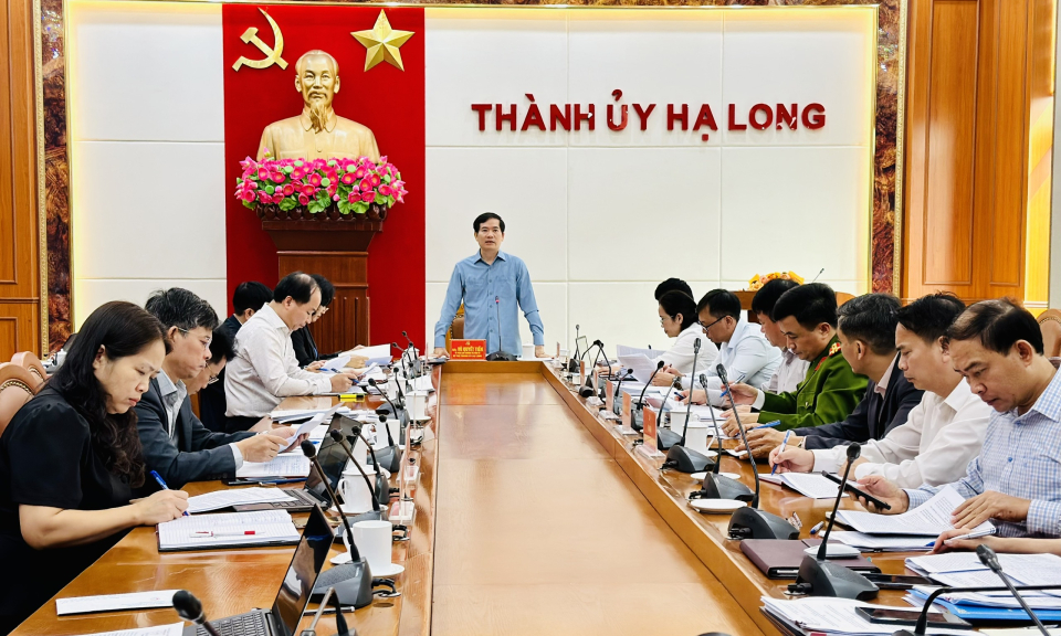 Xây dựng thành phố Hạ Long kiểu mẫu, giàu đẹp, văn minh, nghĩa tình