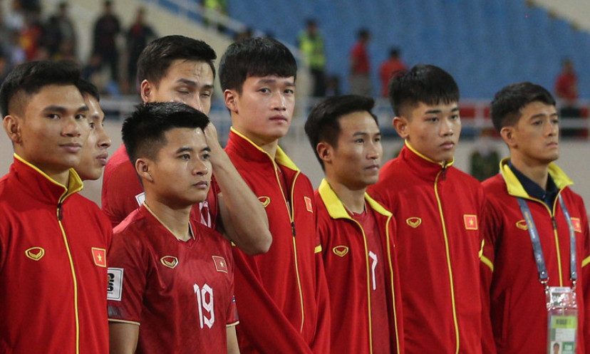 Tuyển Việt Nam: Từ Văn Quyết tới Hoàng Đức, việc cần làm của ông Troussier