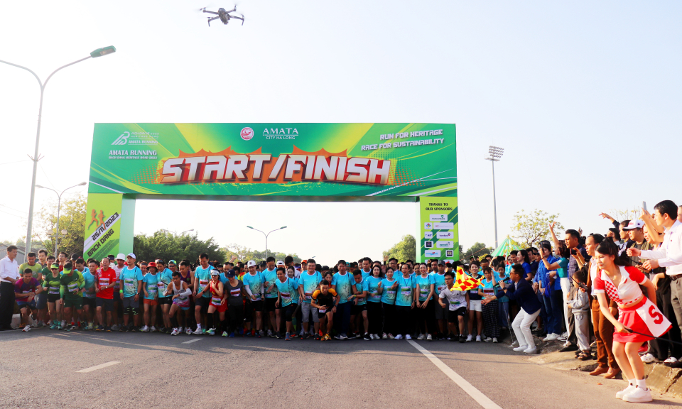 1.200 VĐV tham gia Giải chạy Amata Running - Con đường di sản Bạch Đằng