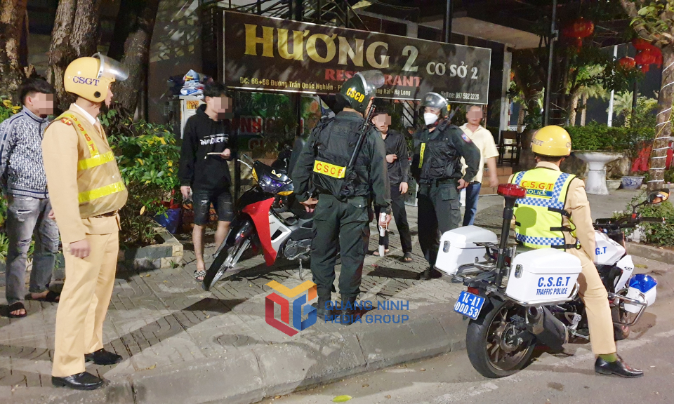 Tăng cường các biện pháp bảo đảm TTATGT, ANTT dịp cuối năm