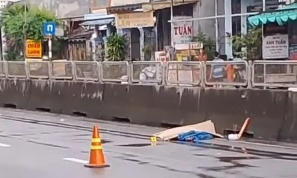 Phát hiện thi thể người đàn ông tử vong trên QL1 nghi bị xe tông