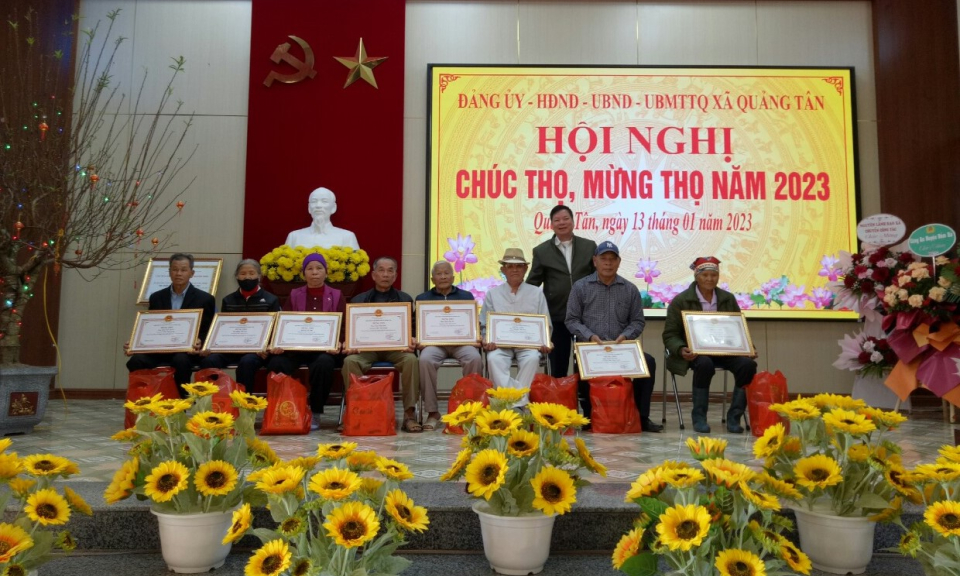 Đầm Hà: Chăm lo cho người cao tuổi