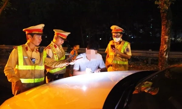 Người dân có quyền đề xuất CSGT thổi lại nồng độ cồn nếu thấy mình không vi phạm