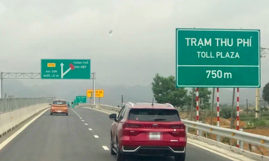 Nâng tốc độ giới hạn cho phương tiện lưu thông trên cao tốc 4 làn xe