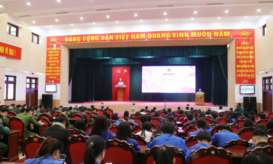 Hội nghị quán triệt chuyên đề học và làm theo Bác