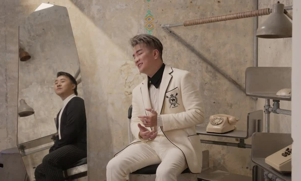 Đàm Vĩnh Hưng kết hợp Trung Quân Idol
